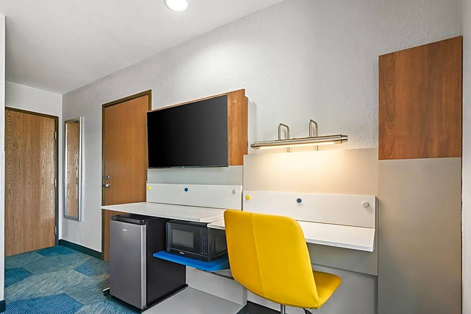 Microtel Inn & Suites By Wyndham Joplin