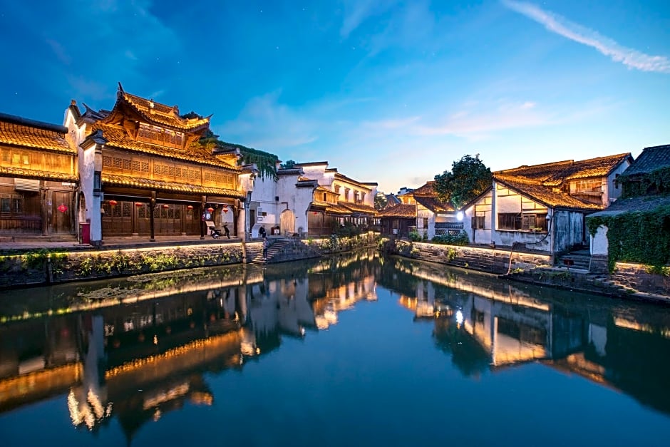 Holiday Inn Deqing Xinshi Ancient Town