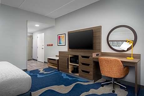 King Room with Peloton Bike