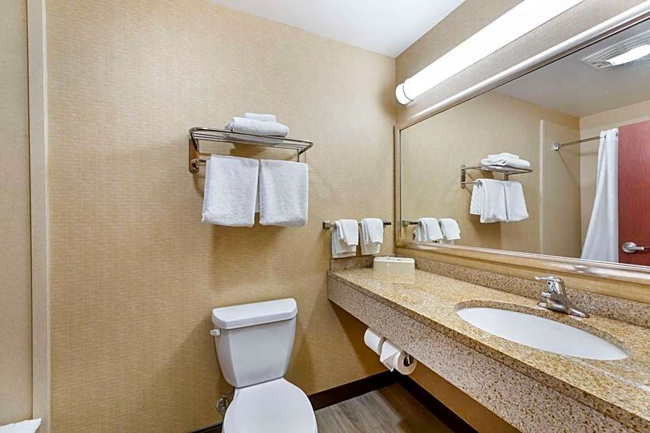 Best Western Plus Victor Inn & Suites