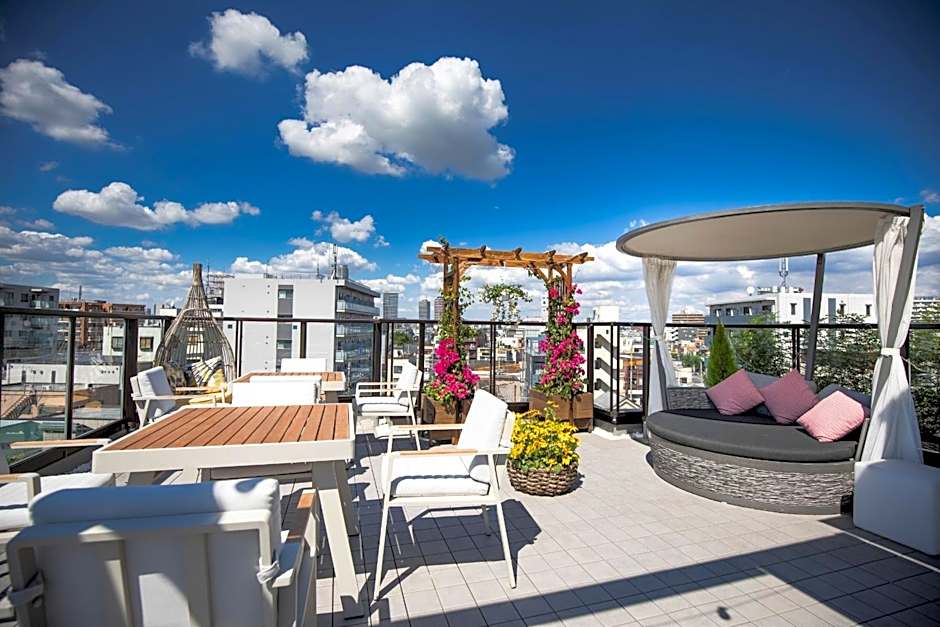 SOLA HOTEL
