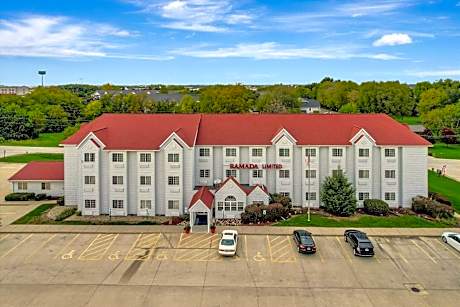 Ramada Limited Bloomington