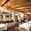 Country Club Hotel & Suites