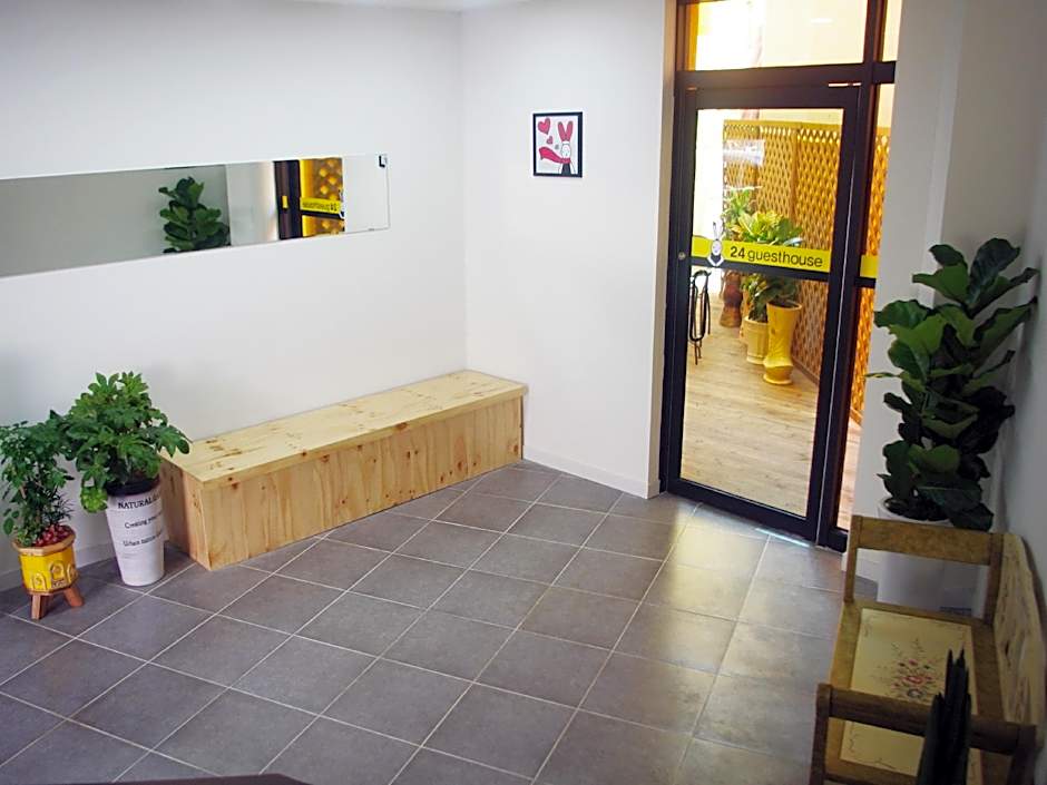 24 Guesthouse Yeosu