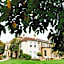Woodland Manor Hotel