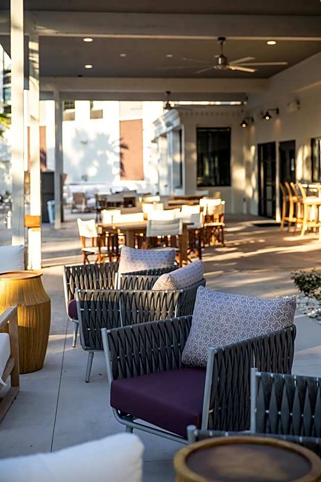 Hotel Indigo Mount Pleasant By IHG