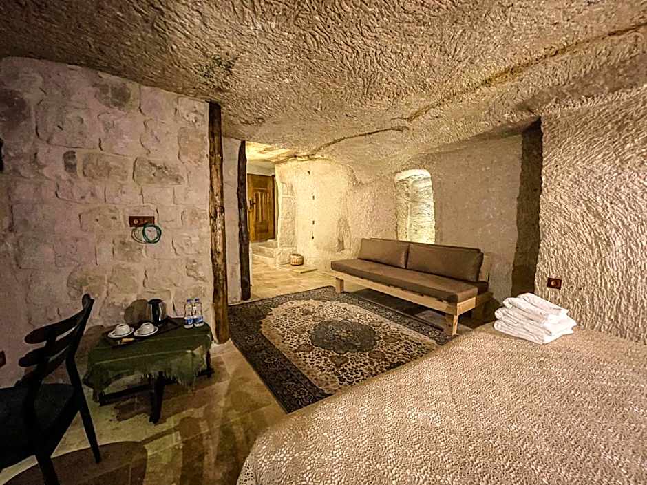 Takunya Cave Hotel