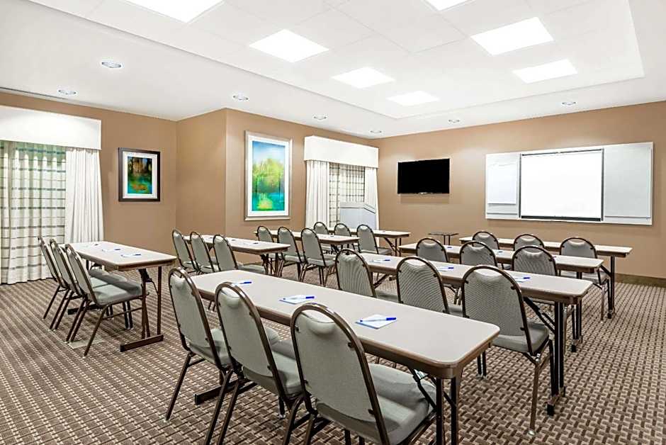 Baymont by Wyndham Erie