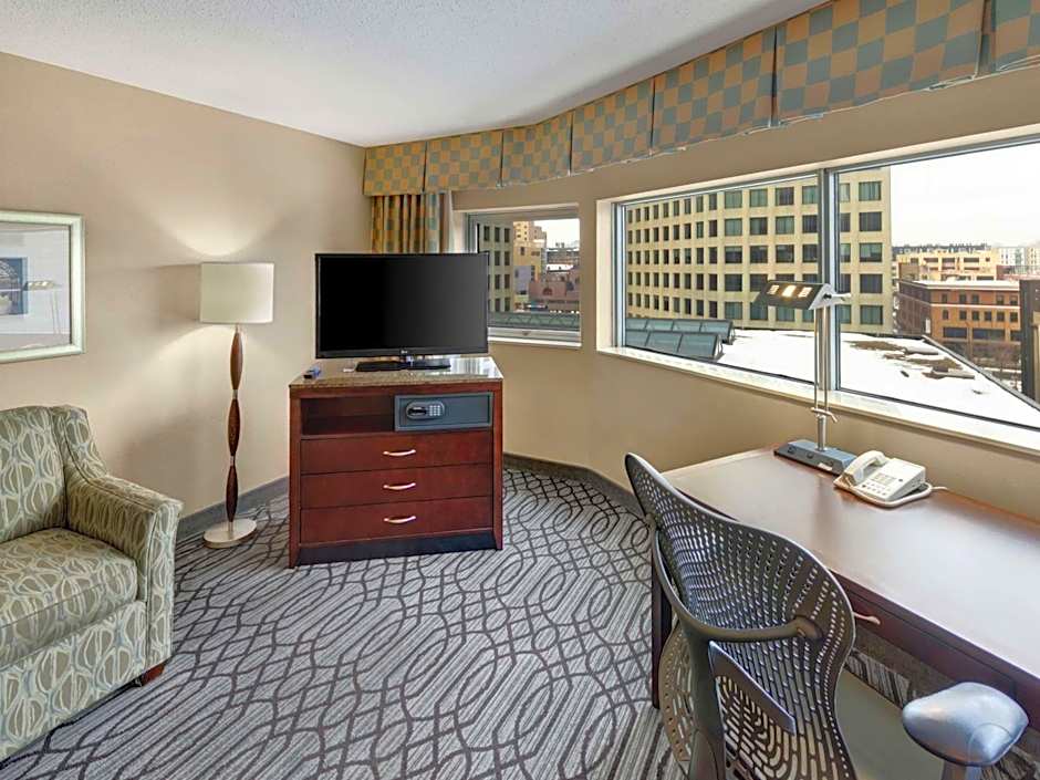 DoubleTree By Hilton St. Paul City Center, Mn