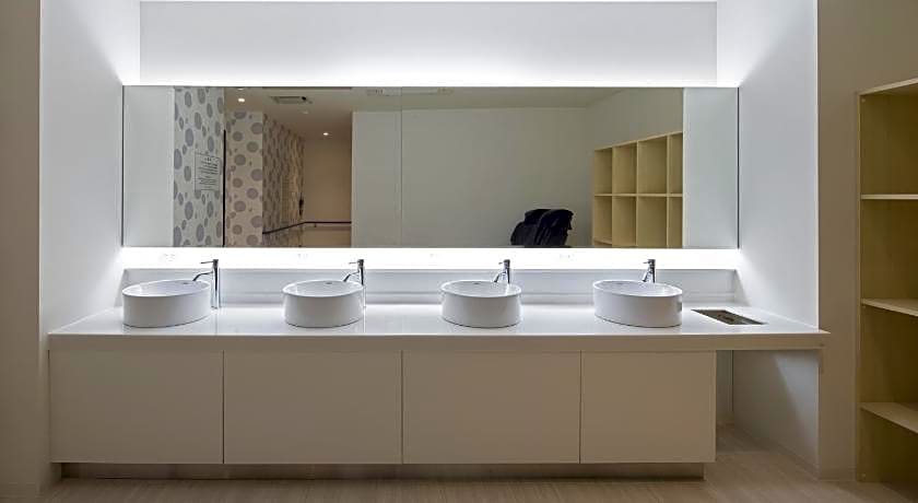 Green Rich Hotel Izumo (Artificial hot spring Futamata Yunohana)