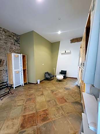 Bed in 4-Bed Mixed Dormitory Room