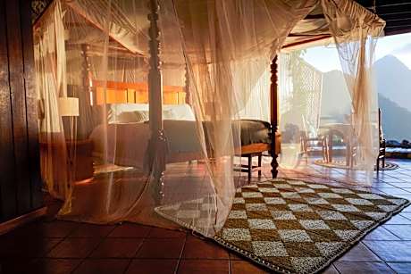 Rainbow Suite with plunge pool