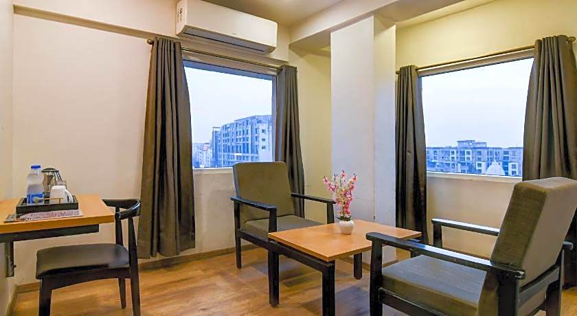 Super Townhouse VIP Road Formerly The Sky