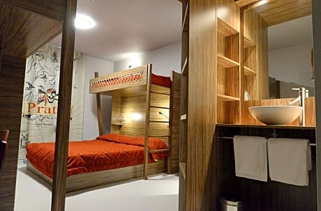 Triple Room (3 People)