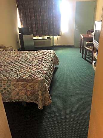 Budget Double Room - Smoking