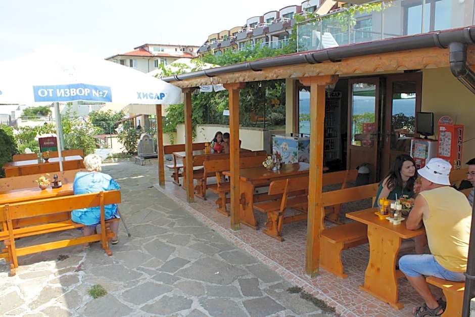 Barex Family Hotel