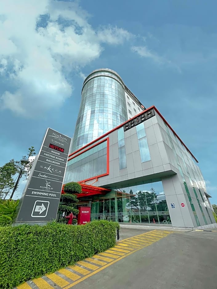 Horison Nindya Semarang