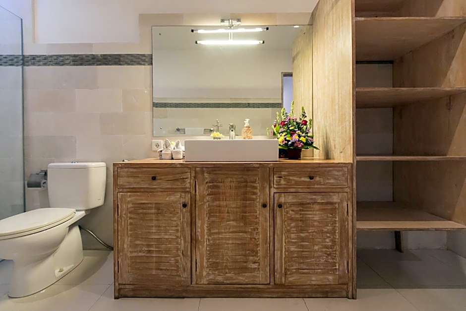 Villa Briana Seminyak by Villas R Us