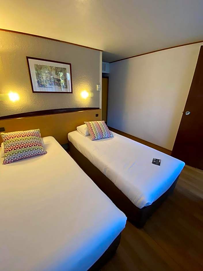 Quadruple Room — 5 fotoğraftan 1. fotoğraf
