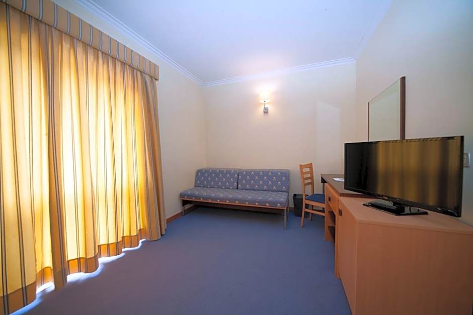 Hotel Feira Pedra Bela