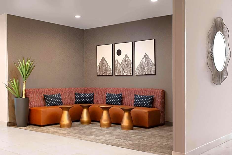 Home2 Suites By Hilton Albuquerque Airport