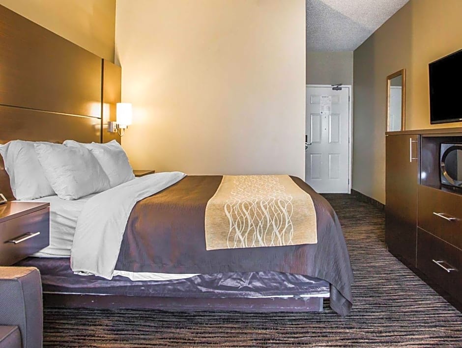 Quality Inn Dayton North - Vandalia