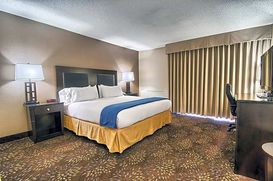 Photo 1 of 5 of 1 Double Bed, Accessible