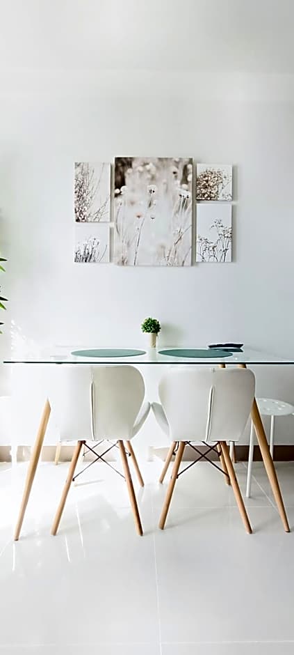 SMDC Coast Residences near PICC World Trade Center MOA