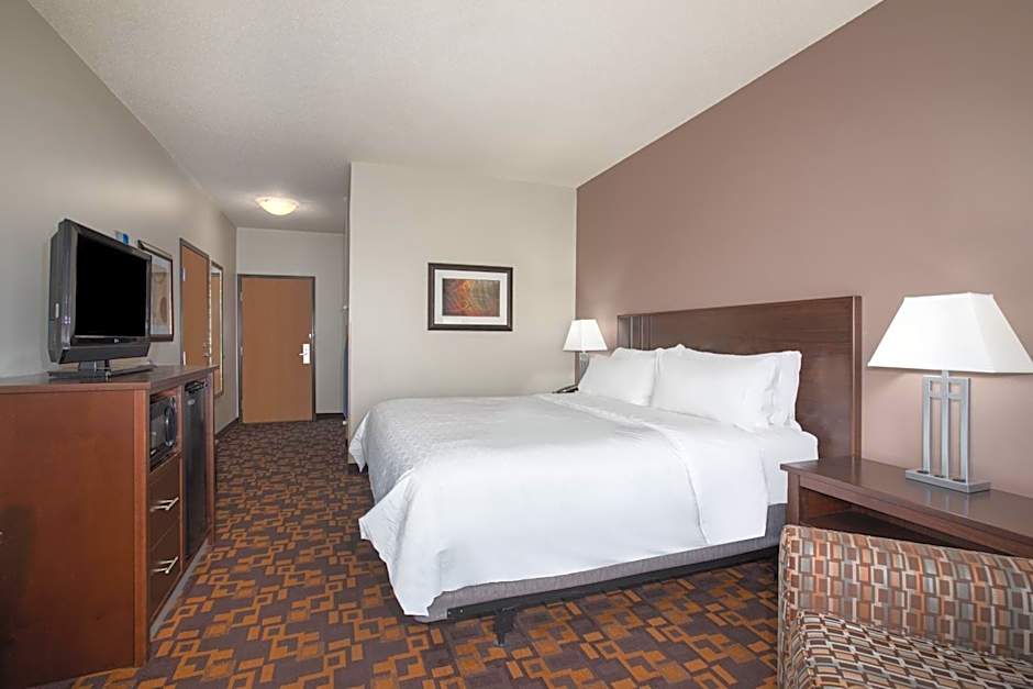 Holiday Inn Express Suites Yankton Hotel By IHG