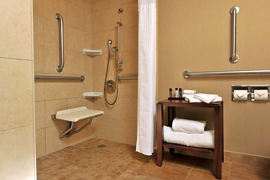 Embassy Suites By Hilton Hotel Des Moines-On The River