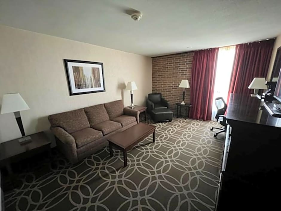 Hotel Lotus Kansas City Merriam