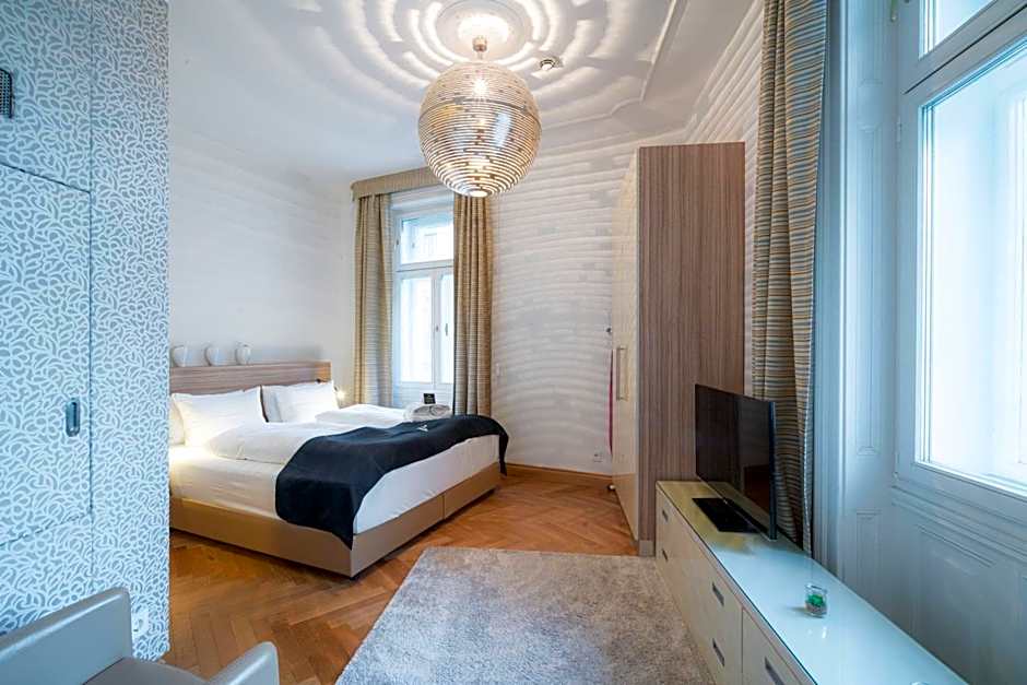 Vienna Residence, City Hall - Parliament