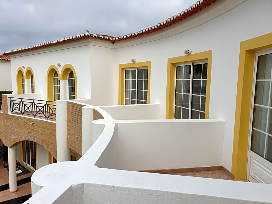 Luz Bay Hotel