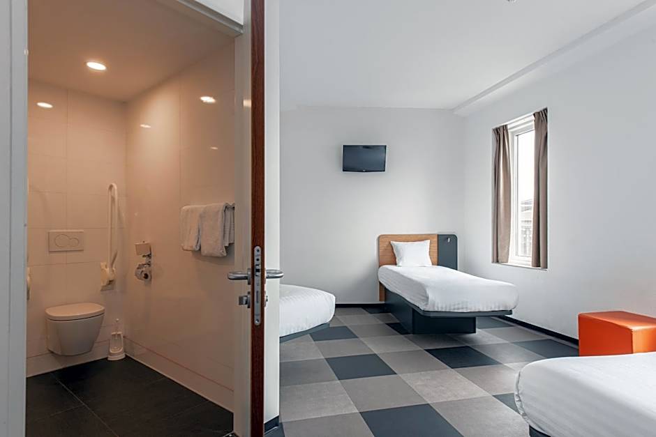 easyHotel Amsterdam Arena Boulevard