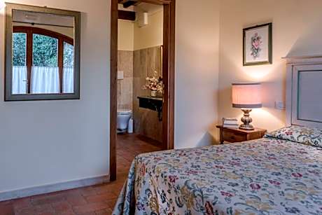 Studio (2 Adults + 1 Child)