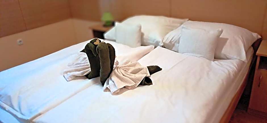 Zöldsziget Menedék, Rendezvény-és pihenőház