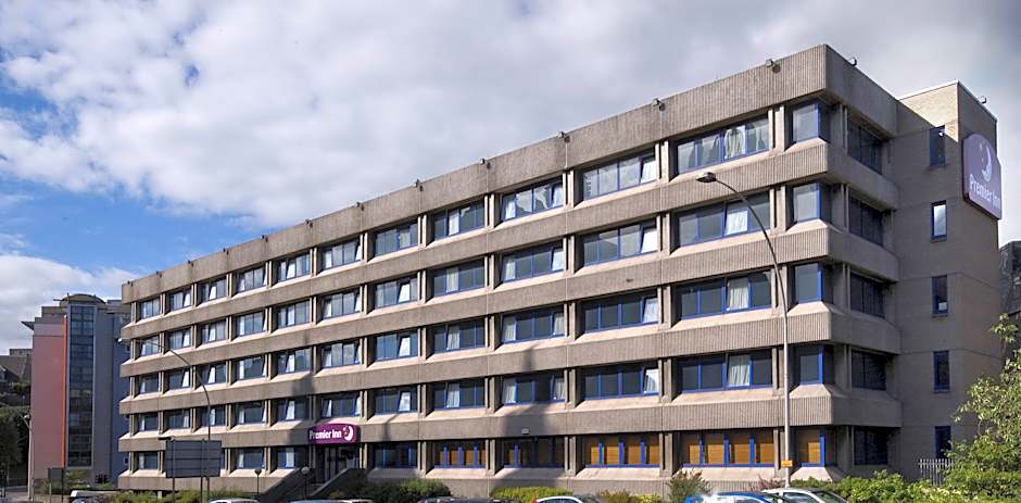 Premier Inn Aberdeen City Centre 