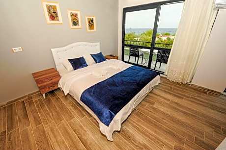 Family Room with Sea View