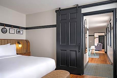 Junior Suite, 1 King, Sofa bed