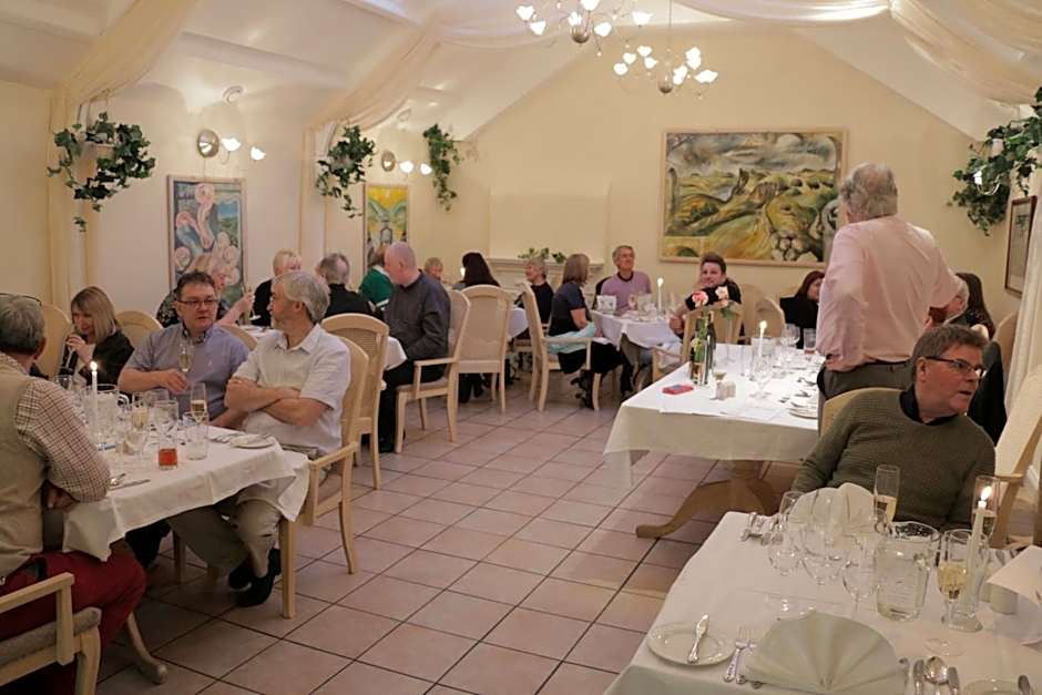 Centre Of Britain Hotel