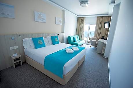 Deluxe Double Room with Sea View