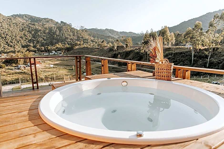 Villas Mornas Mountain Cabin Jacuzzi, Beach Tennis