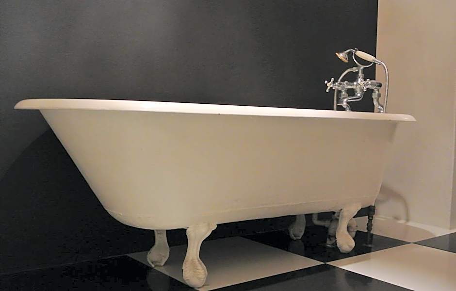 CLEMENT ONE, a villa for family & friends