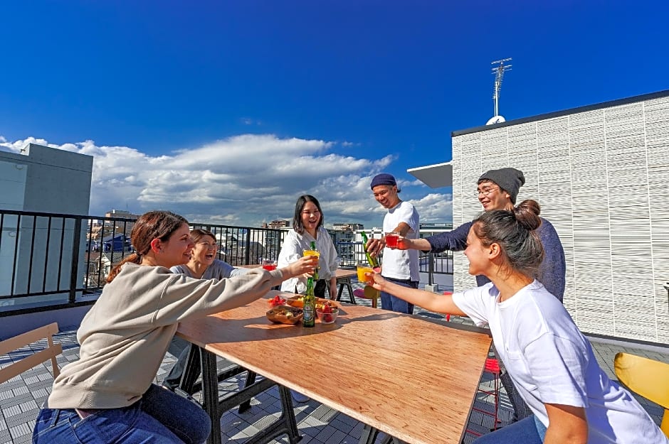 plat hostel keikyu haneda home