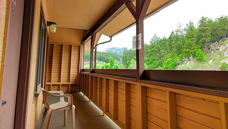 Magnuson Grand Rushmore View