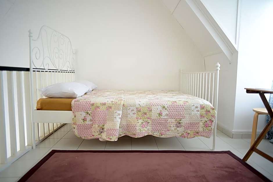 Tiny Boutique Habitat