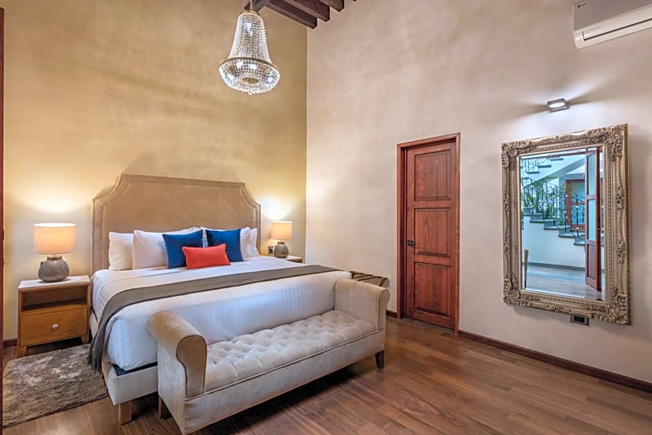 HOTEL CASA MONARCA