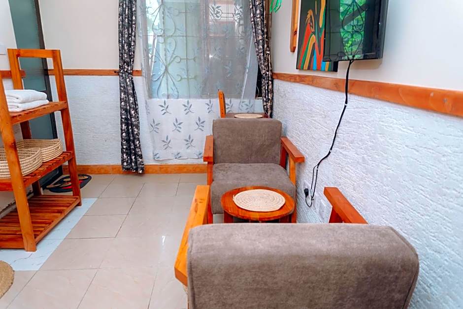 Arusha Giraffe Lodge