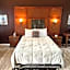 Vinehurst Inn & Suites