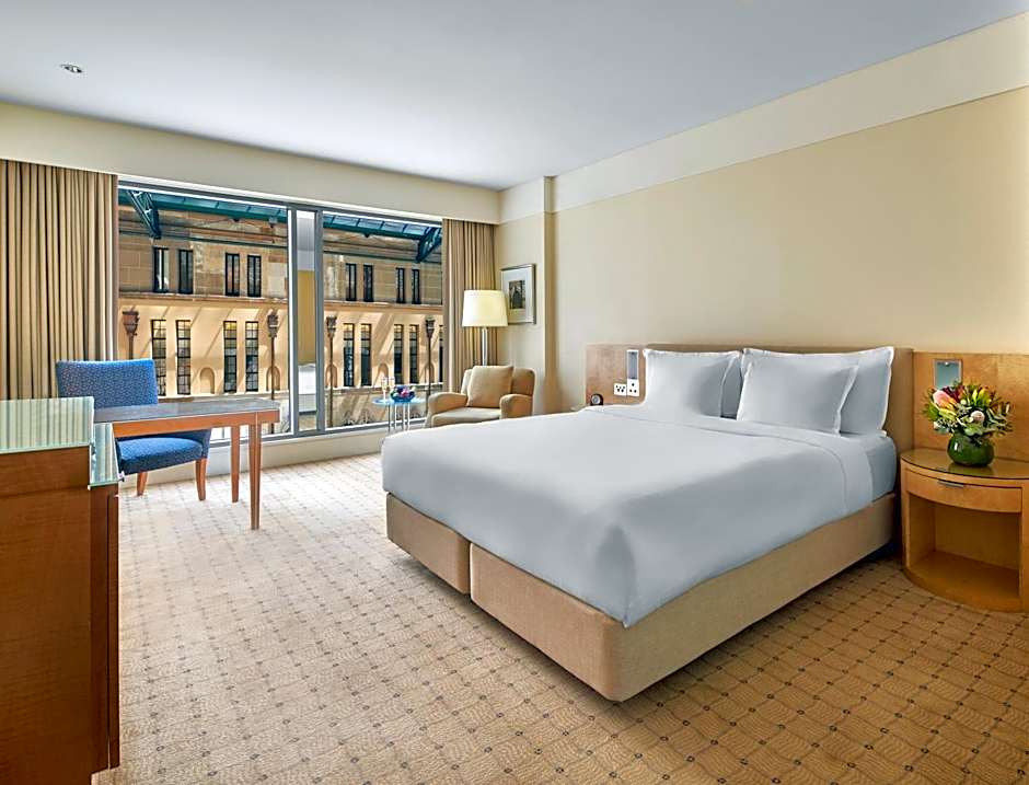 Photo 1 of 4 of Superior 1 King Bed, Tower
